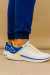 ZAPATILLA RUNNING SETA PORTO ALEGRE HOMBRE BLANCO AZUL AMARILLO - comprar online