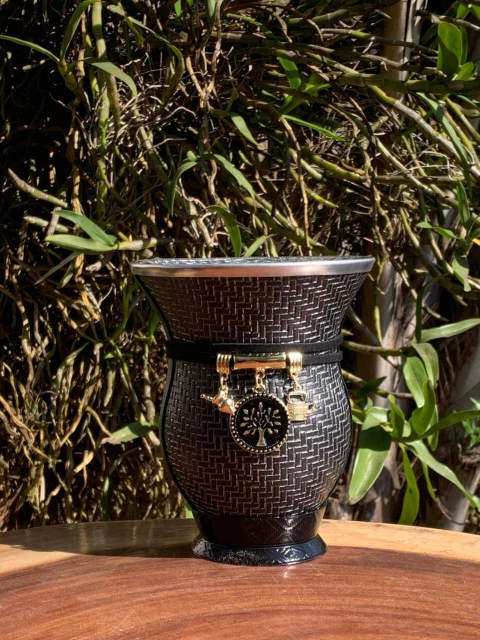 Kit chimarrão: Cuia de Porongo Revestida em Sintético Trançada + Pulseira Basic - comprar online