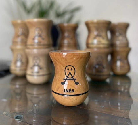 10 X Cuia de Madeira Envernizada GRAVADA - comprar online