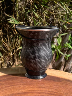 Cuia Colorida de Porongo Revestida em Material Sintético TRANÇADA + Tapa Erva - InemoChimas