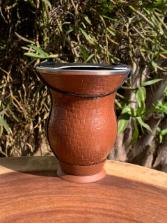 Cuia Colorida de Porongo Revestida em Material Sintético TRANÇADA + Tapa Erva na internet