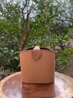 Mateira Rubi em Material Sintético - loja online