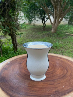 Cuia Colorida de Porongo Revestida em Material Sintético na internet