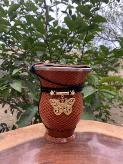 Kit chimarrão: Cuia de Porongo Revestida em Sintético Trançada + Pulseira Basic +Tapa Erva - InemoChimas