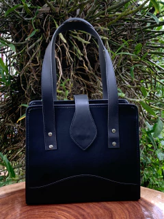 Mateira Safira em Material Sintético - comprar online