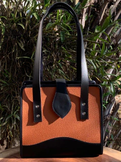 Mateira Safira em Material Sintético - loja online