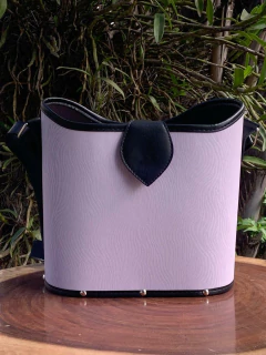 Mateira Ágata em Material Sintético na internet