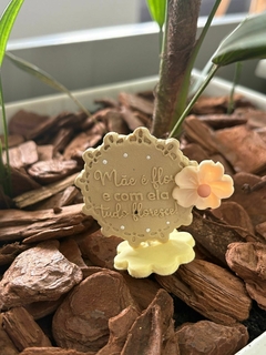 Biscuit Especial Mãe: Modelo Mãe é Flor na internet