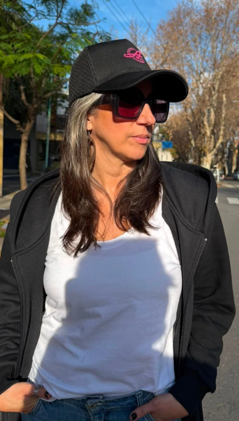GORRA BARCELONA NEGRO/FUCSIA