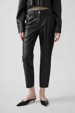 Pantalón Simil Cuero - comprar online
