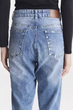Jean Straight Tachas LB en internet