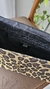 Clutch animal print nova H&M - Ruge Brechó