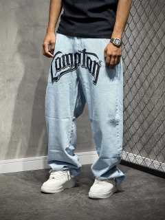 CALÇA BAGGY JEANS DELAVÊ COMPTON - comprar online