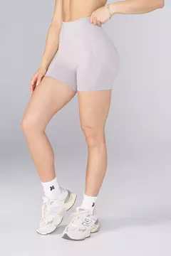 W148 - Curve hourglass Shorts 5" - comprar en línea