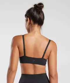 Elevate Twist Front Bralette - comprar en línea