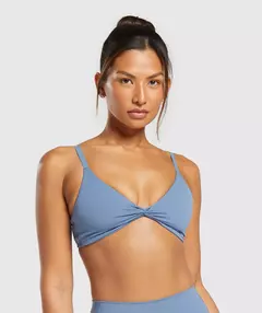 Elevate Twist Front Bralette - comprar en línea