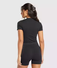 Everyday Seamless Tight Fit Tee en internet