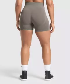 Built In The Weight Room Shorts en internet
