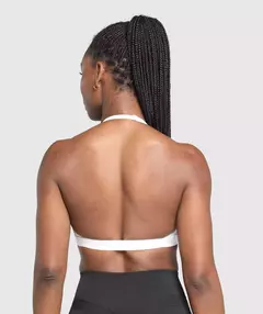Minimal Halterneck Sports Bra en internet