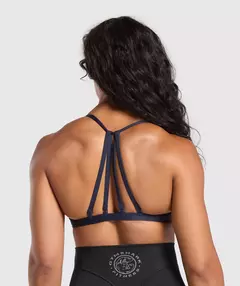Minimal Sports Bra en internet