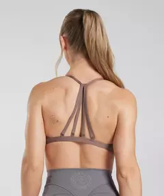 Minimal Sports Bra en internet