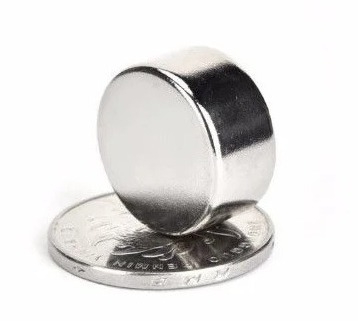 Ímã de Neodímio Potente Ø20x10mm N-52 - Ideal para Diversas Aplicações