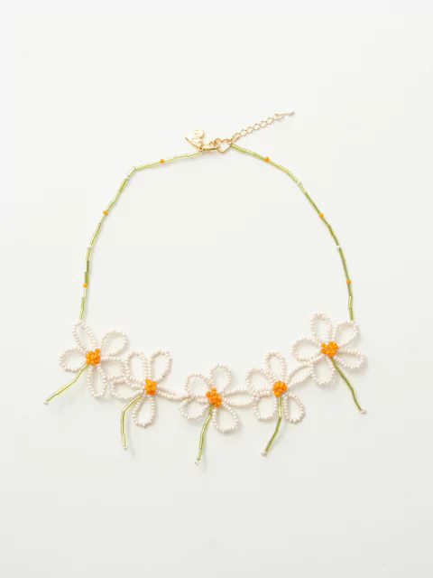 Colar Varias Flores Perolado - comprar online