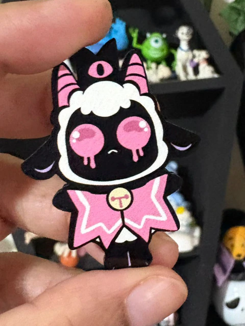 Pin Cult of the Lamb - comprar online