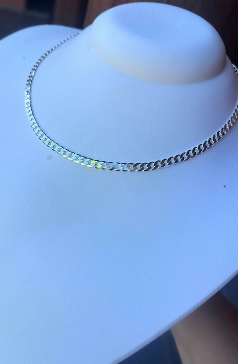 CHOKER CORRENTARIA CHAPEADA