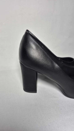 130185 Clasico Taco alto Liso 2025 en internet