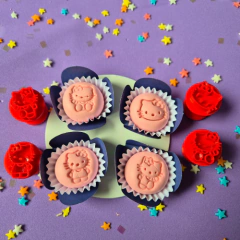 Carimbo e Ejetor para Brigadeiros e Docinhos - Kit Hello Kitty Carimbos e Ejetor - loja online