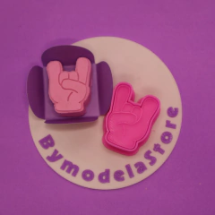 Ejetor para Brigadeiros e Docinhos - Mão Rock n Roll - loja online