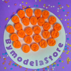 Imagem do Carimbo para Brigadeiros e Docinhos - Letras Alfabeto A-Z com Ramos no Meio Individual