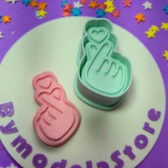 Carimbo e Ejetor para Brigadeiros e Docinhos - Coração KPOP na internet