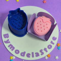 Carimbo e Ejetor para Brigadeiros e Docinhos - Moranguinho - loja online