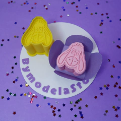 Ejetor e Modelador para Brigadeiros e Docinhos - Ursinho Pooh Bisonho - By Modela Store