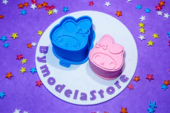 Ejetor e Modelador para Brigadeiros e Docinhos - Turma Hello Kitty My Melody - comprar online
