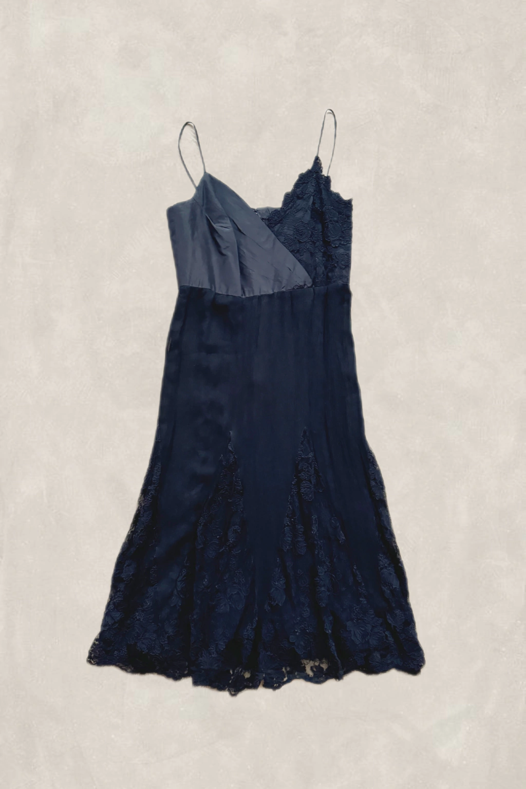 Vestido de Seda y Encaje Francés