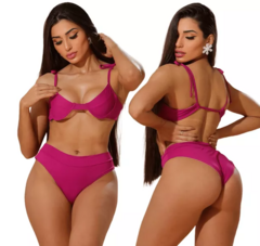 Biquíni Retrô com Calcinha Hot Pant - comprar online