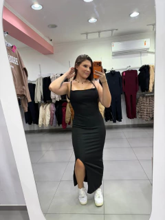 Vestido Canelado Fino Longo Com Fenda Lateral E Amarração Atrás Preto SKU 330 - comprar online