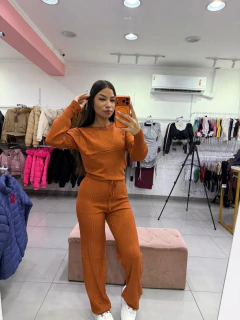 Conjunto Modal Mousse Blusa Manga Longa Com Calça Pantalona Cordinha Regulagem Bege SKU 501 - comprar online