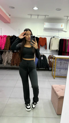 Conjunto Suplex Com Cropped Gola Quadrada E Calça Flare Preto SKU 483