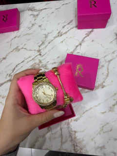 Relógio Dourado Com A Pulseira Pingentes SKU 555 - comprar online