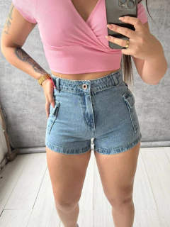 Shor mom cargo lavagem marmorizada e botão bronze SKU 6137 - comprar online