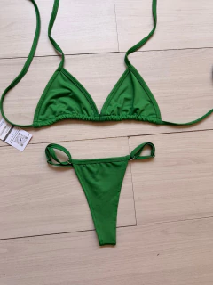Biquíni suplex com amarração e regulagem lateral verde SKU 6126 - comprar online