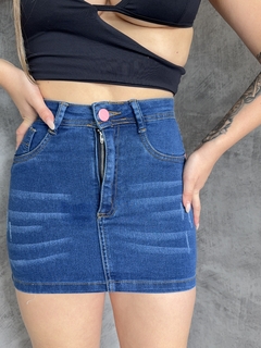 Saia Sal e Pimenta Botão Rosa e Detalhe Na Frente 1054