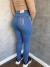 Calça Sal E Pimenta Jeans Tradicional Botão Rosa Escrita No Bolso Rosa SKU 5299 - comprar online