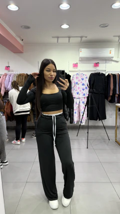 Conjunto Em Suplex Detalhe Branco No Cós e Cropped Manga Longa Gola Quadrada Preto SKU: 620 - comprar online