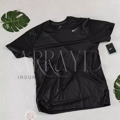 REMERA NIKE DRI FIT 2X1 + SHORT NIKE DRI FIT DE REGALO - comprar online