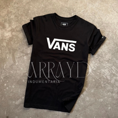 2X1 REMERAS VANS IMPORTADAS + ZAPATILLAS VANS KNU DE REGALO - comprar online